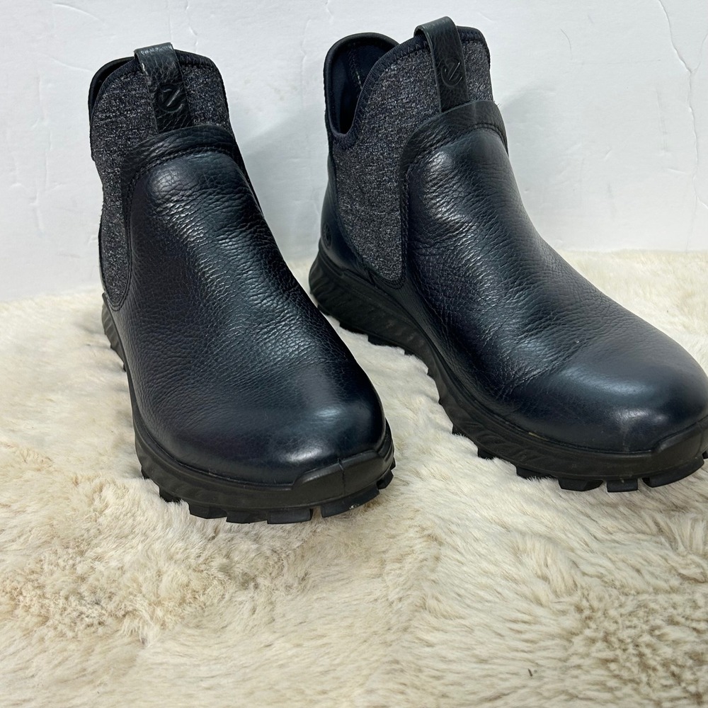 ECCO Exostrike Gore-Tex Black Pebbled Yak Leather Waterproof Boots Women's 5